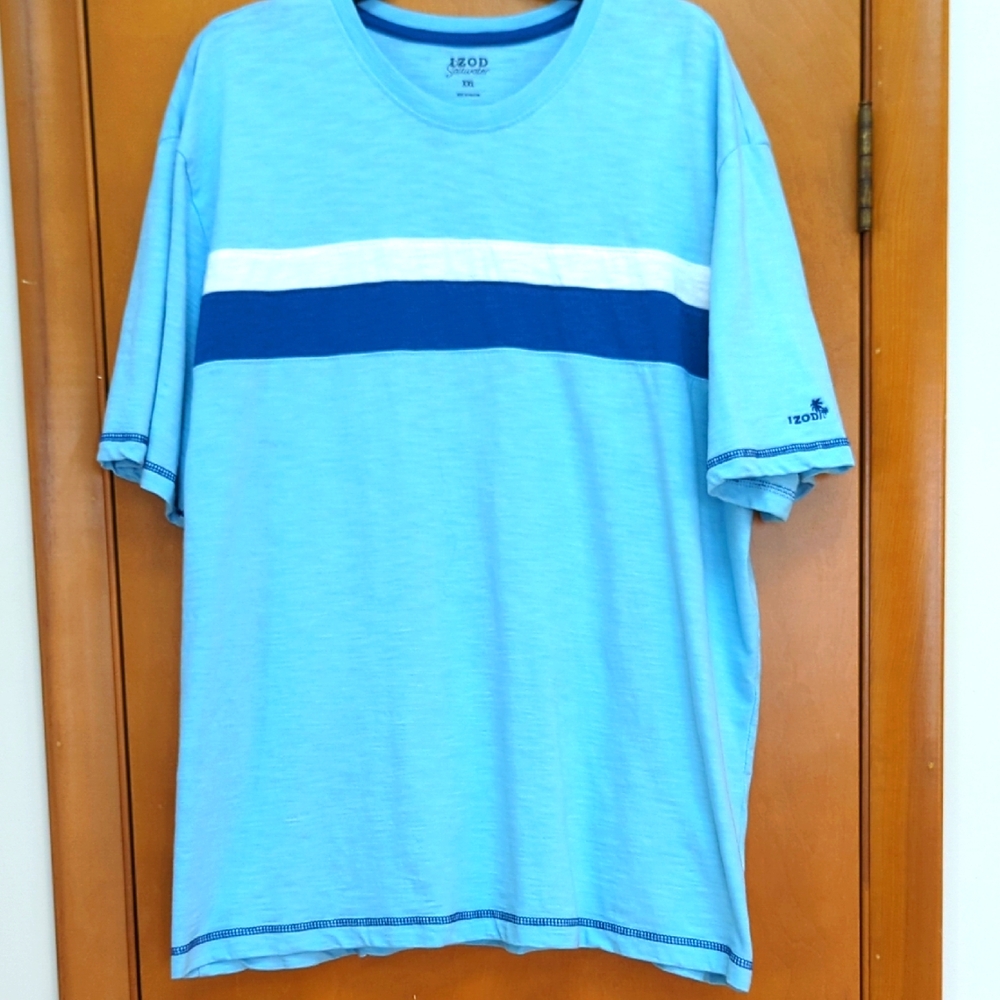 Men's Izod t-shirt